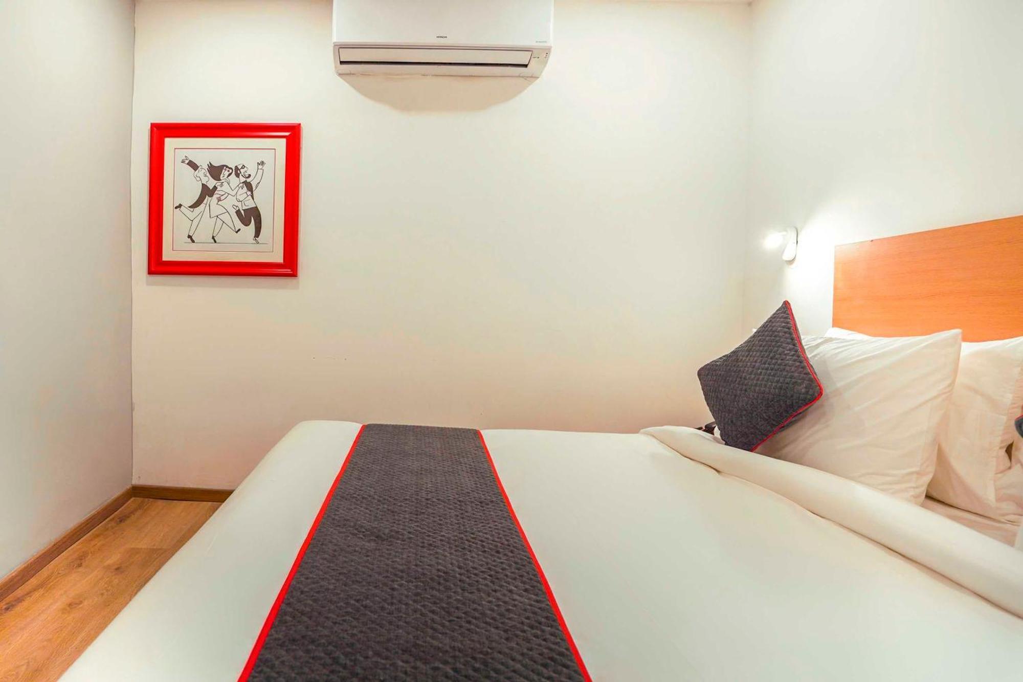 Super Townhouse O Hotel Aditya Residency Near Parthala Over Bridge Sector 121 Noida Indirapuram Exterior foto